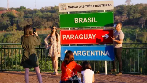 Marco das Três Fronteiras à 23 minutos de carro do Hotel