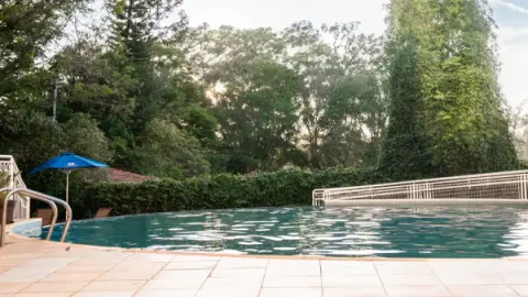 Piscina adulto e infantil aquecidas