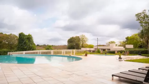 Piscina adulto e infantil climatizada