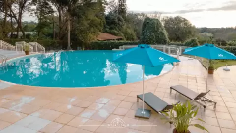 Piscina adulto e infantil climatizada