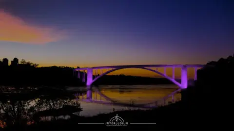 Ponte da Amizade (Brasil x Paraguay) à 26 minutos de carro do Hotel