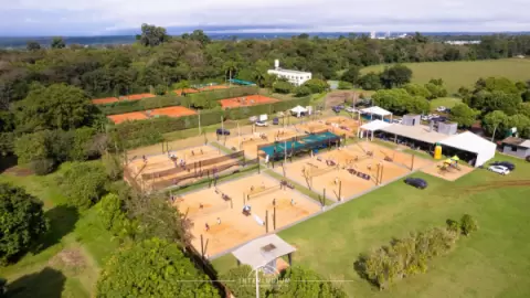 Quadras de Beach Tennis